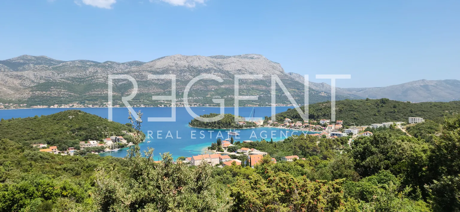 Korčula, Žrnovo - Vila prvi red uz more 280 m2