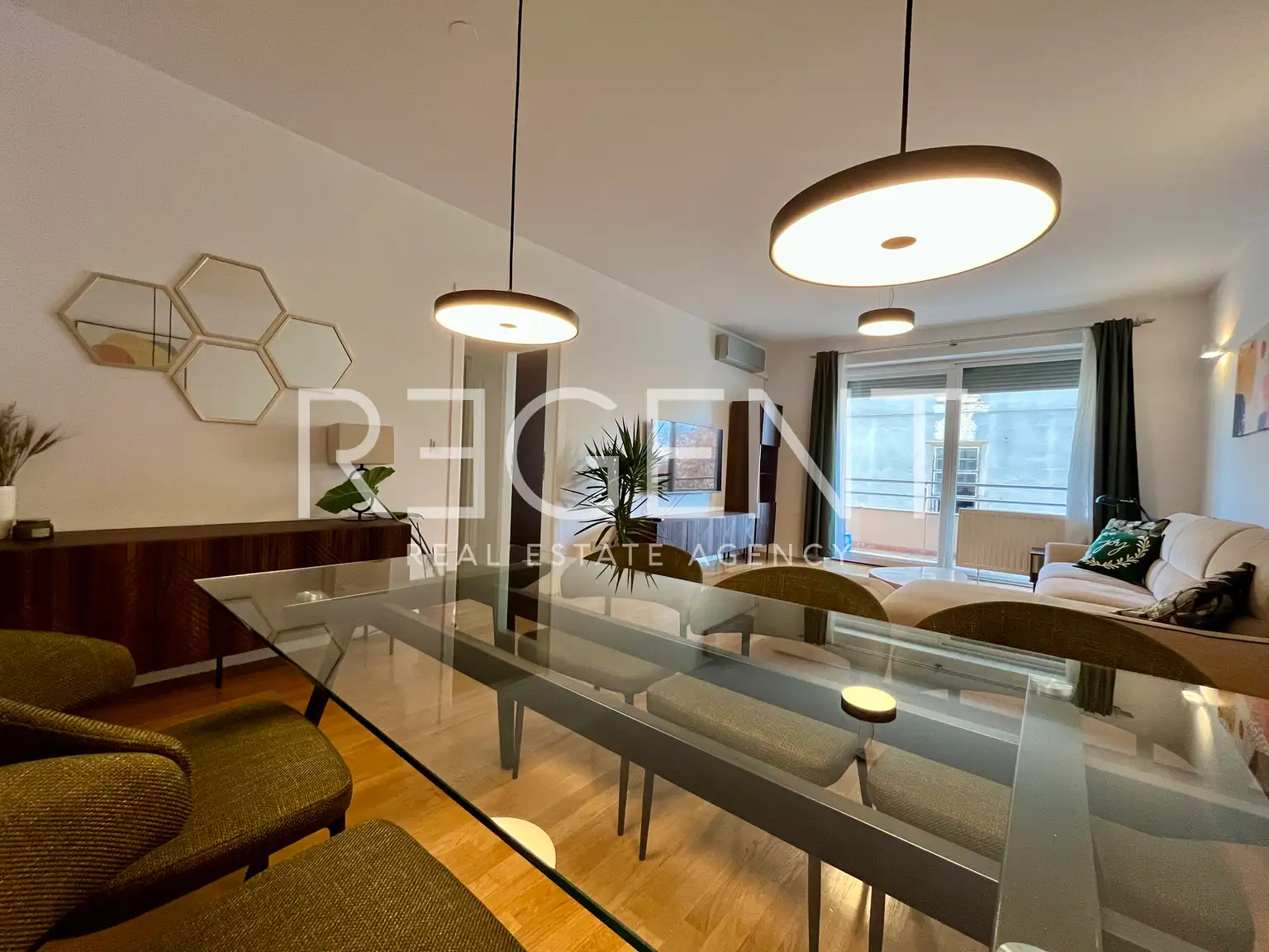 Zagreb, Vlaška - appartamento trilocale con balcone