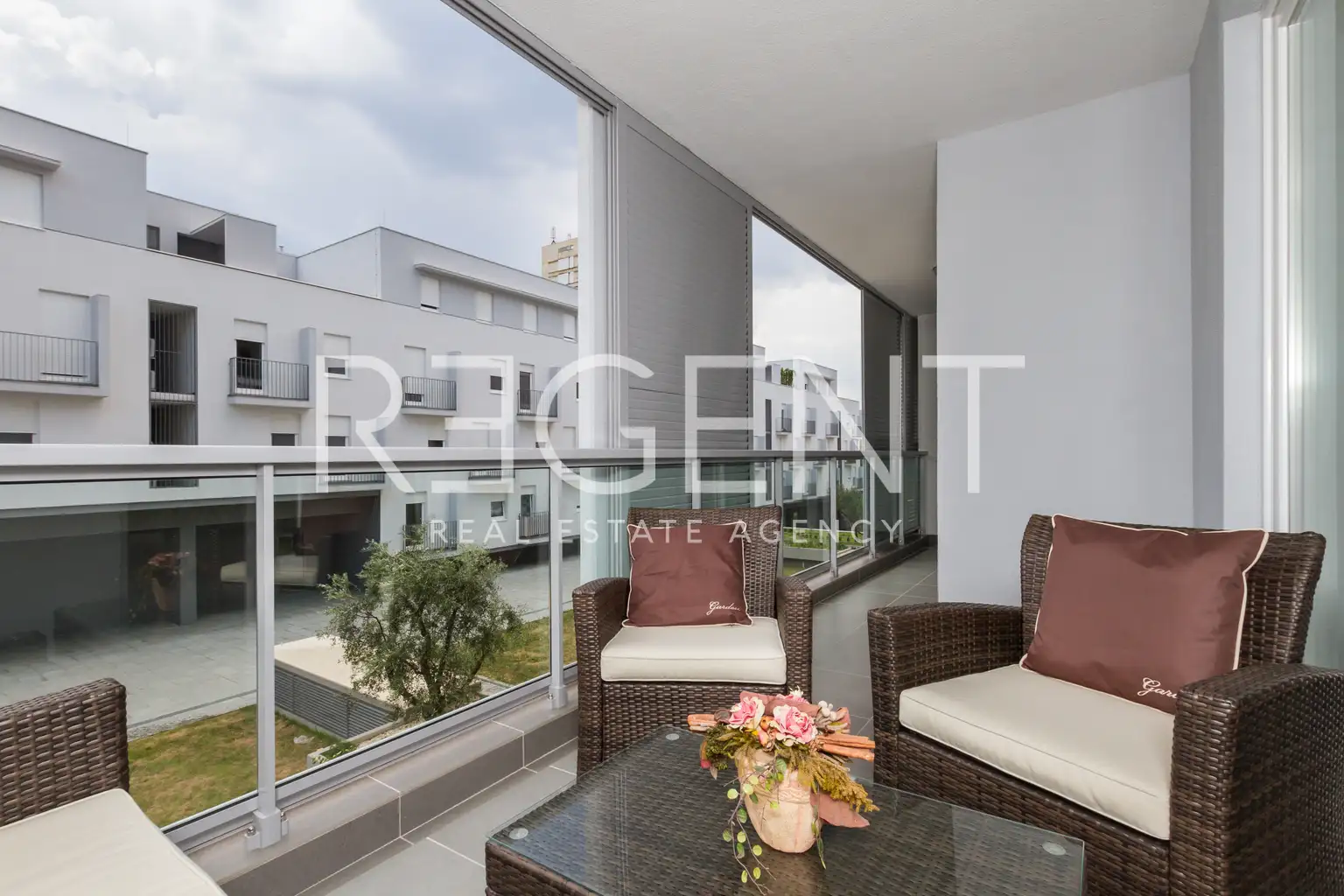 Split, Spinut – jednosoban stan s garažom i lođom blizu centra