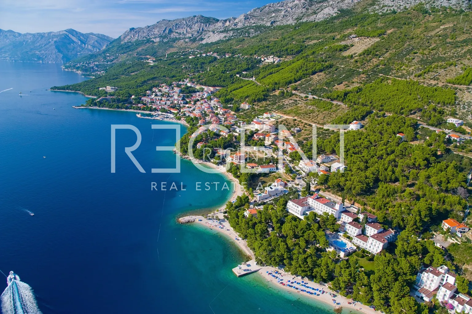 Makarska, Brela - Pozemek s projektem vily 422 m2