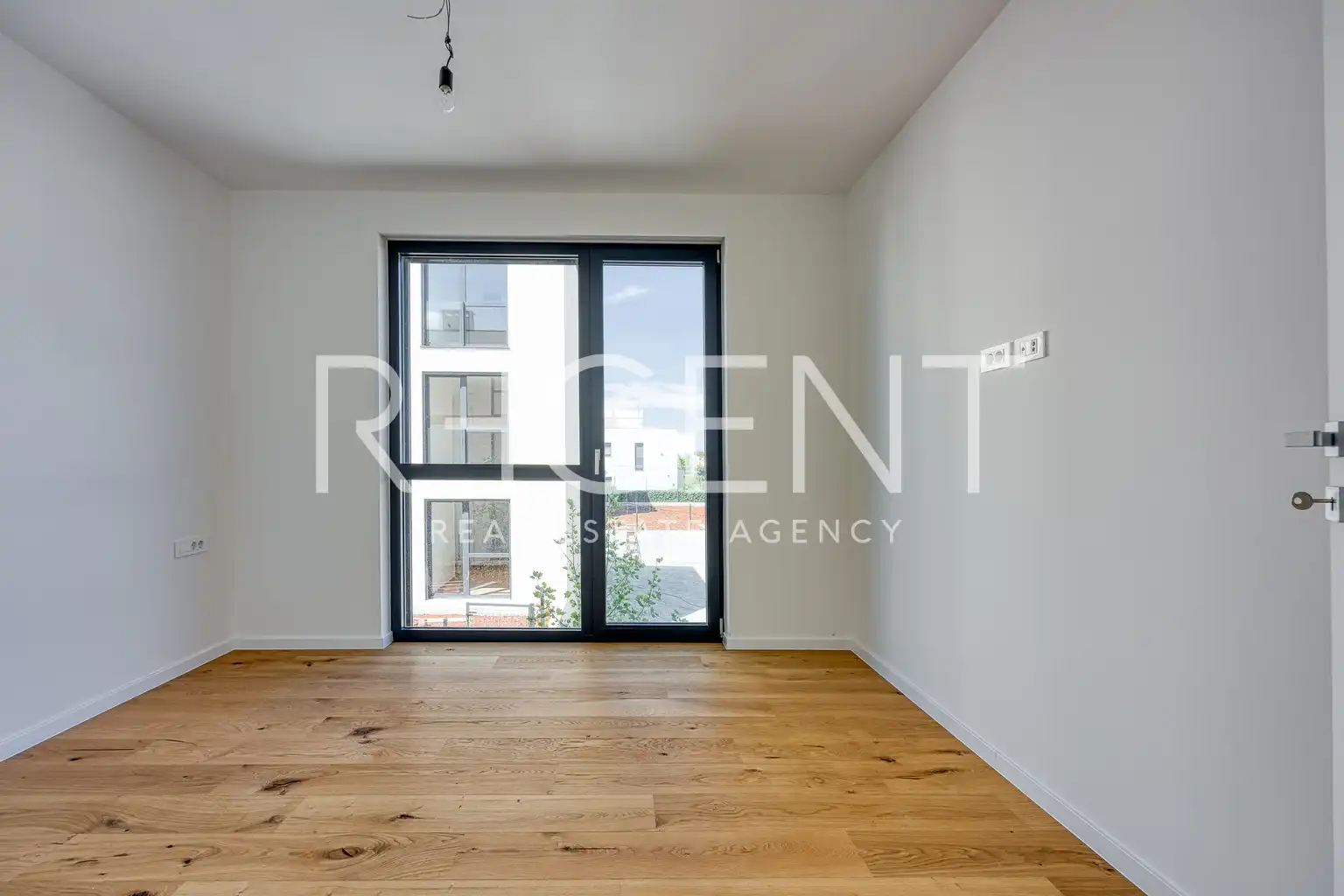 Istrie, Novigrad - Čtyřpokojový apartmán v luxusním obytném komplexu 115 m2