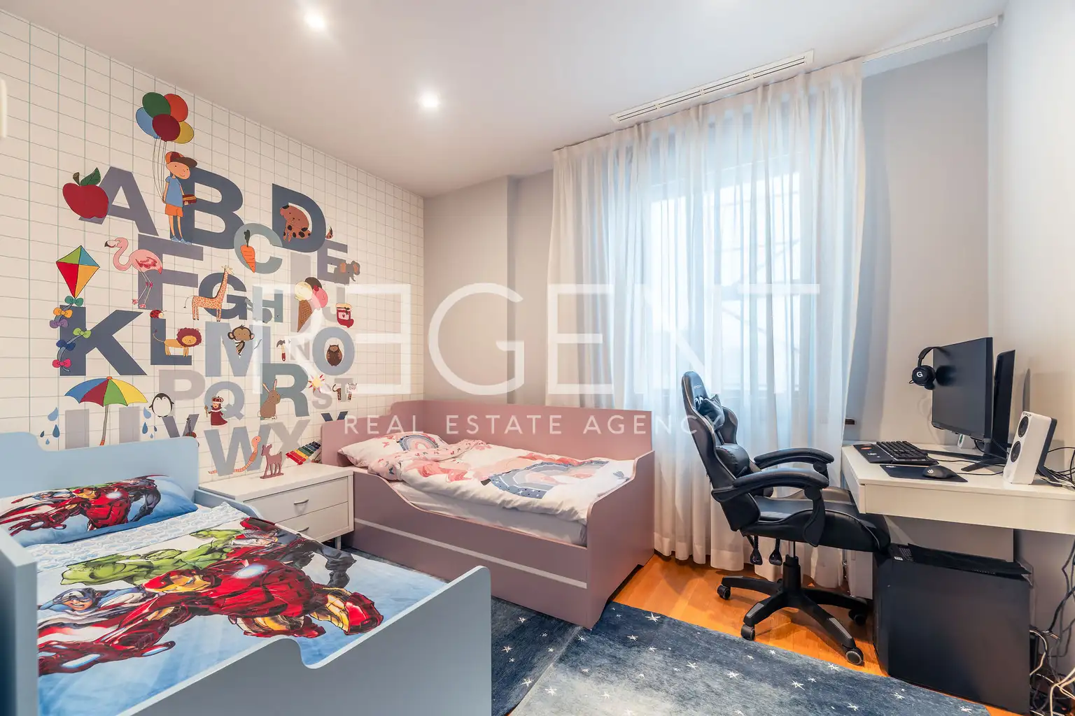 Zagreb, Center - Luxurious four-room apartment in the city center