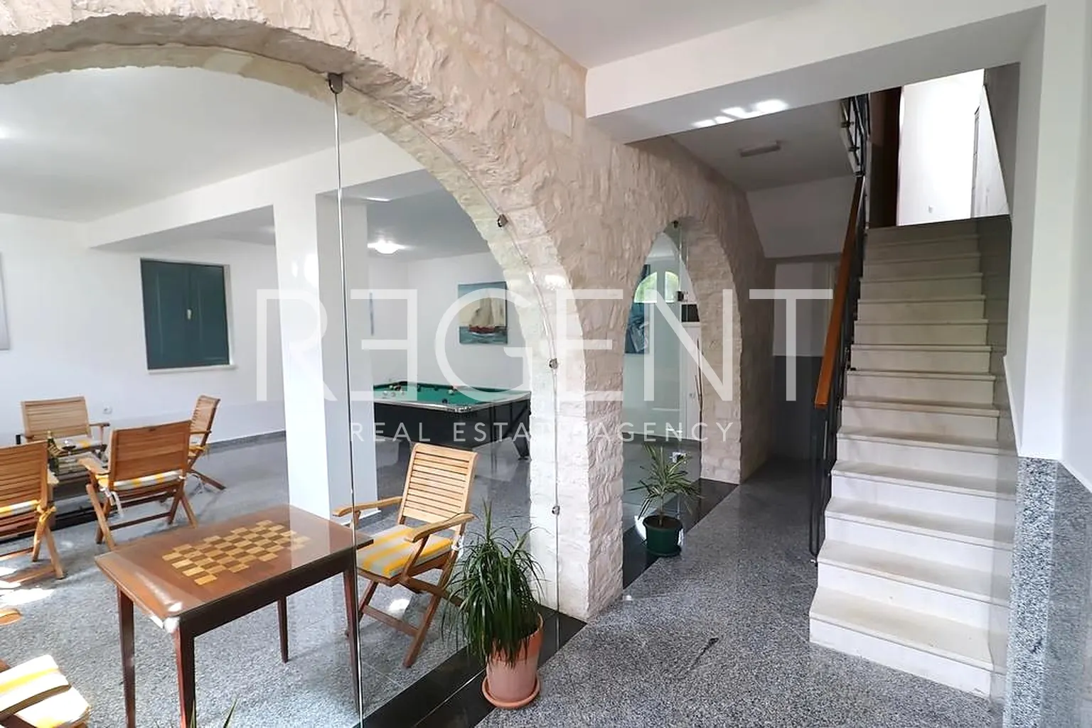 Ostrov Korčula, Vela Luka – Kamenný dům 252 m2