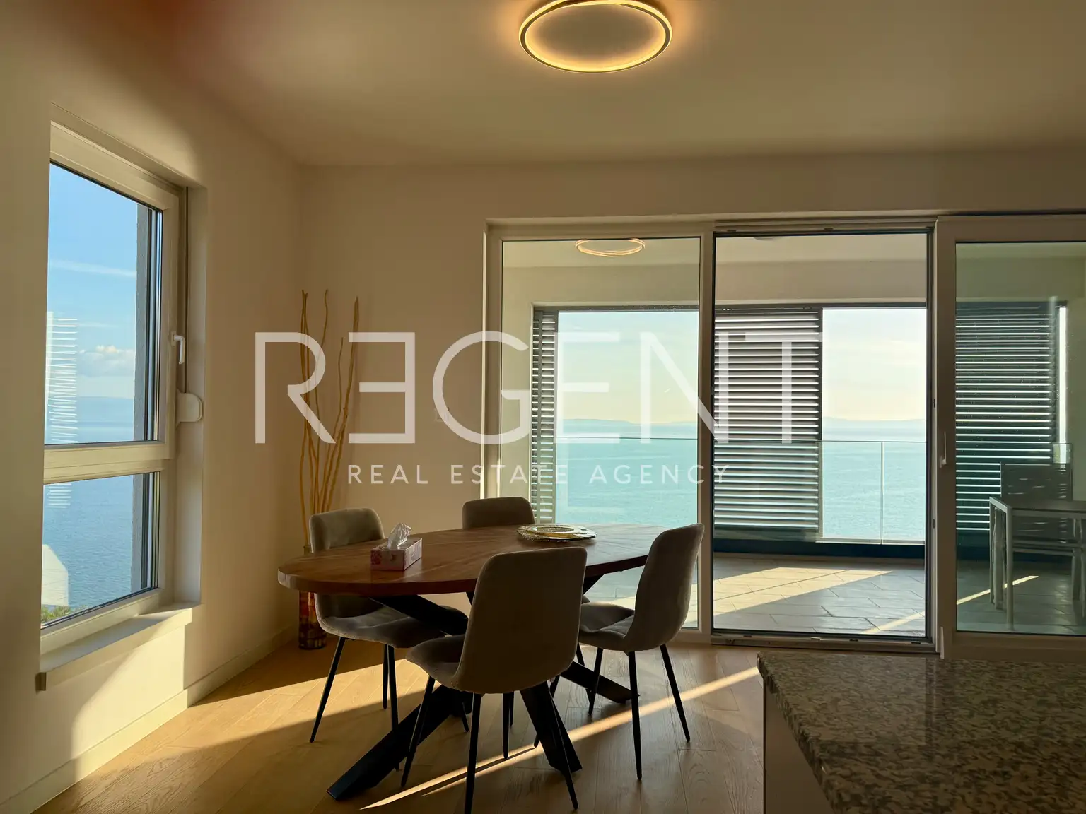 Split, Duilovo - Zwei-Zimmer-Wohnung mit Loggia und Meerblick