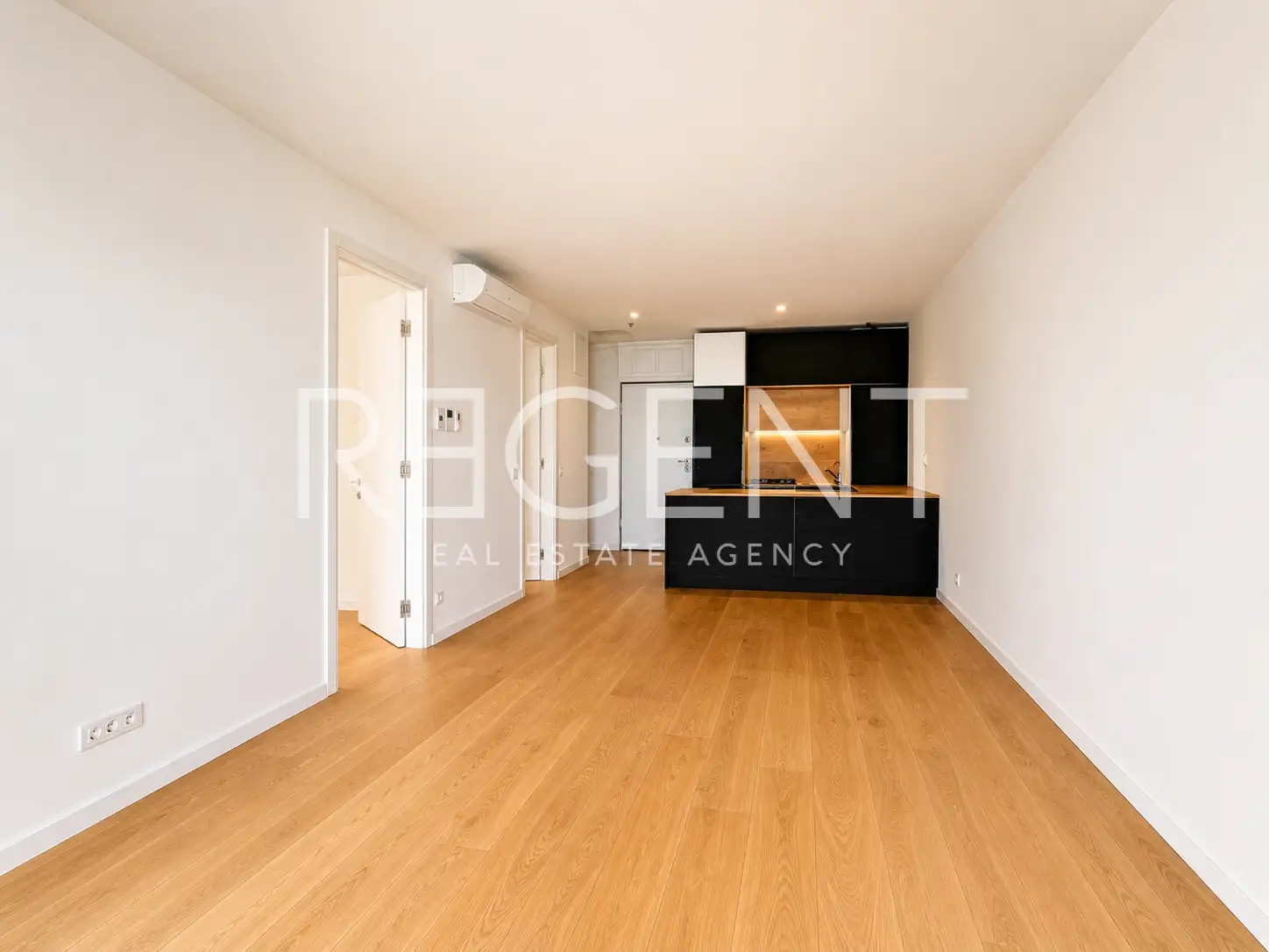 Stan 58 m², Trnje — 2S, loggia, garažno mjesto