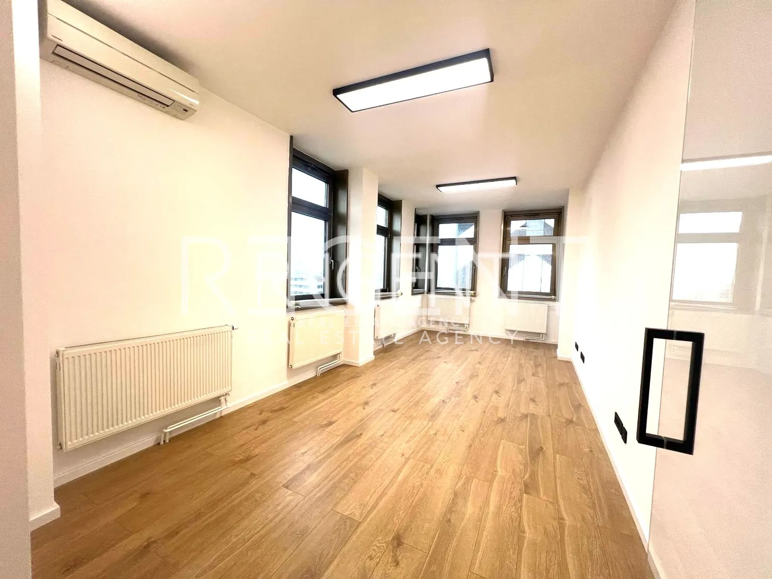 Záhřeb, Trešnjevka obchodní prostor 250 m2