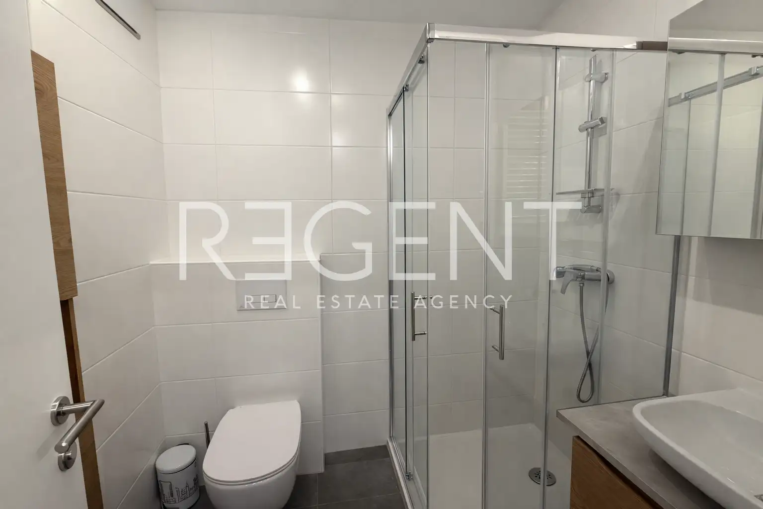 Zagreb, Špansko - studio moderne avec loggia