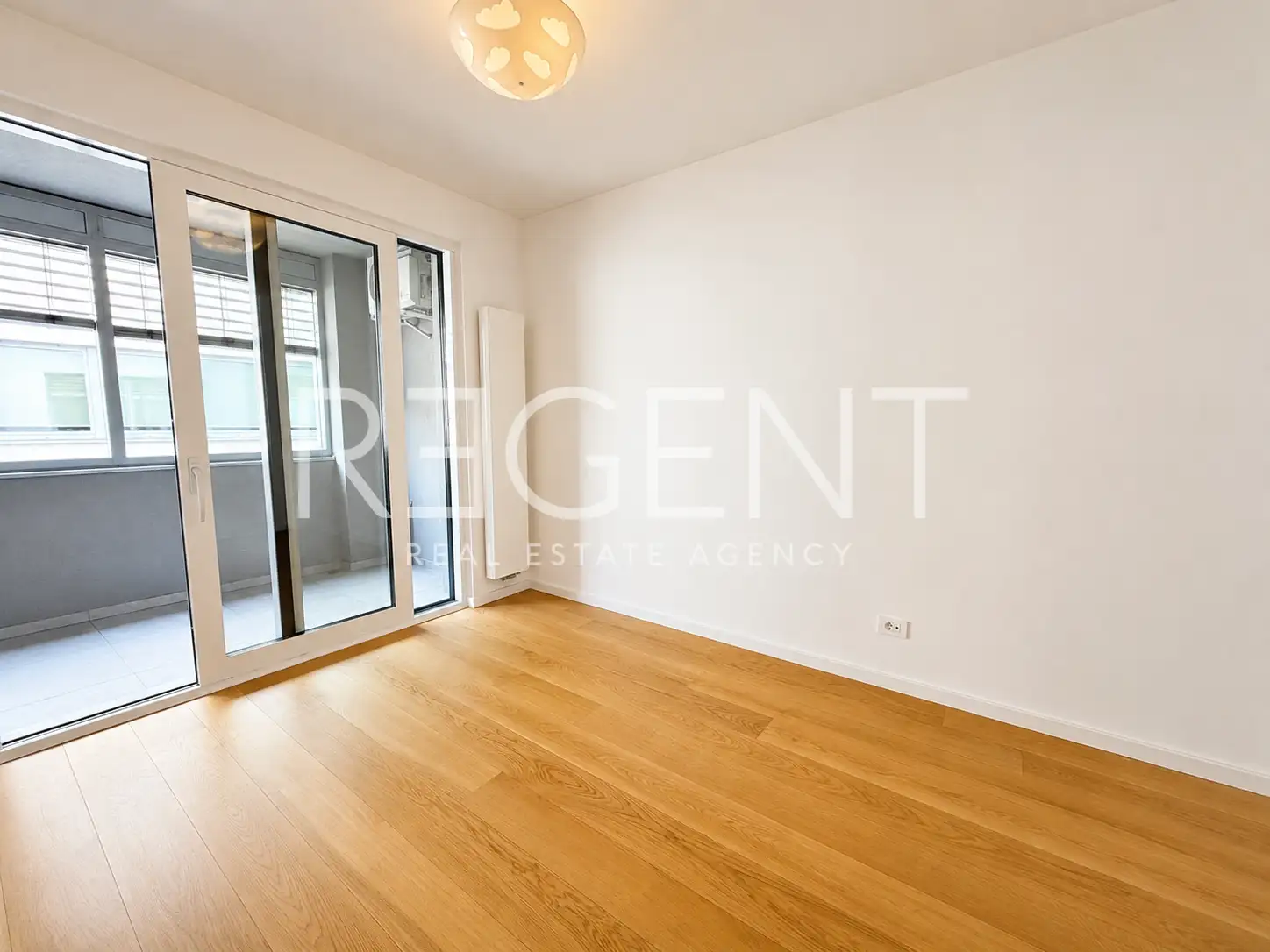 Stan 58 m², Trnje — 2S, loggia, garažno mjesto