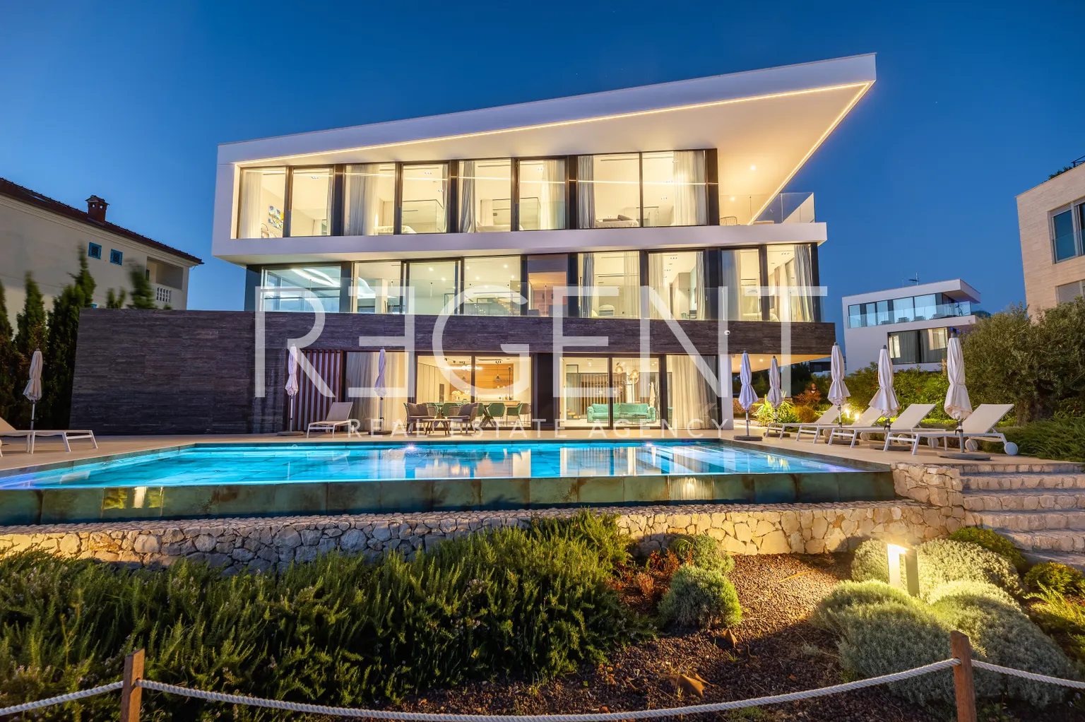 Zadar, Sukošan – Prestižní luxusní vila 585 m2