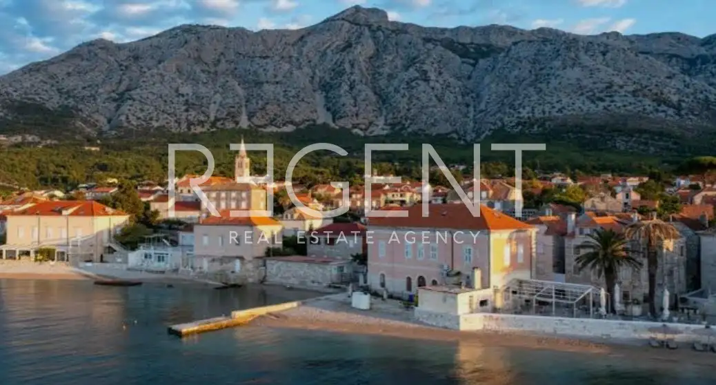 Orebić- građevinski teren