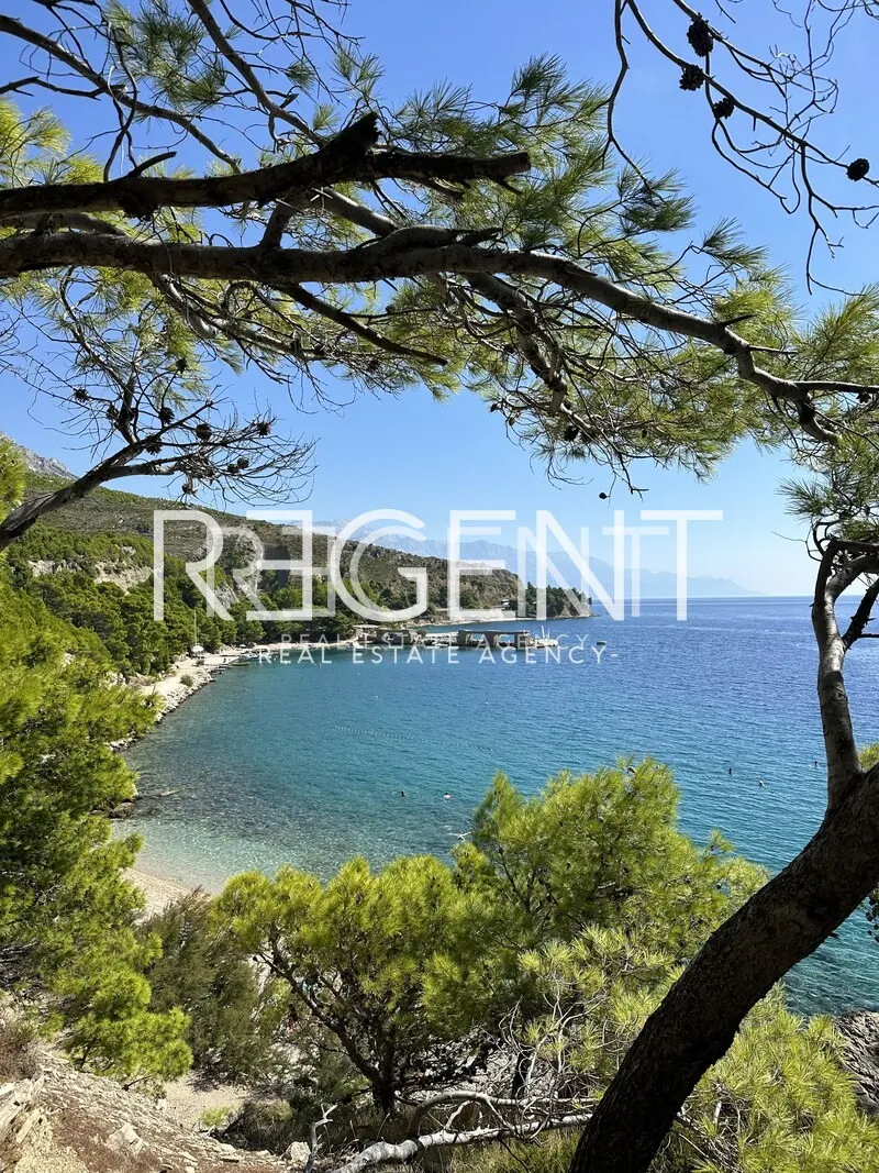 Omiš, Lokva Rogoznica - Stan prvi red uz more 41 m2