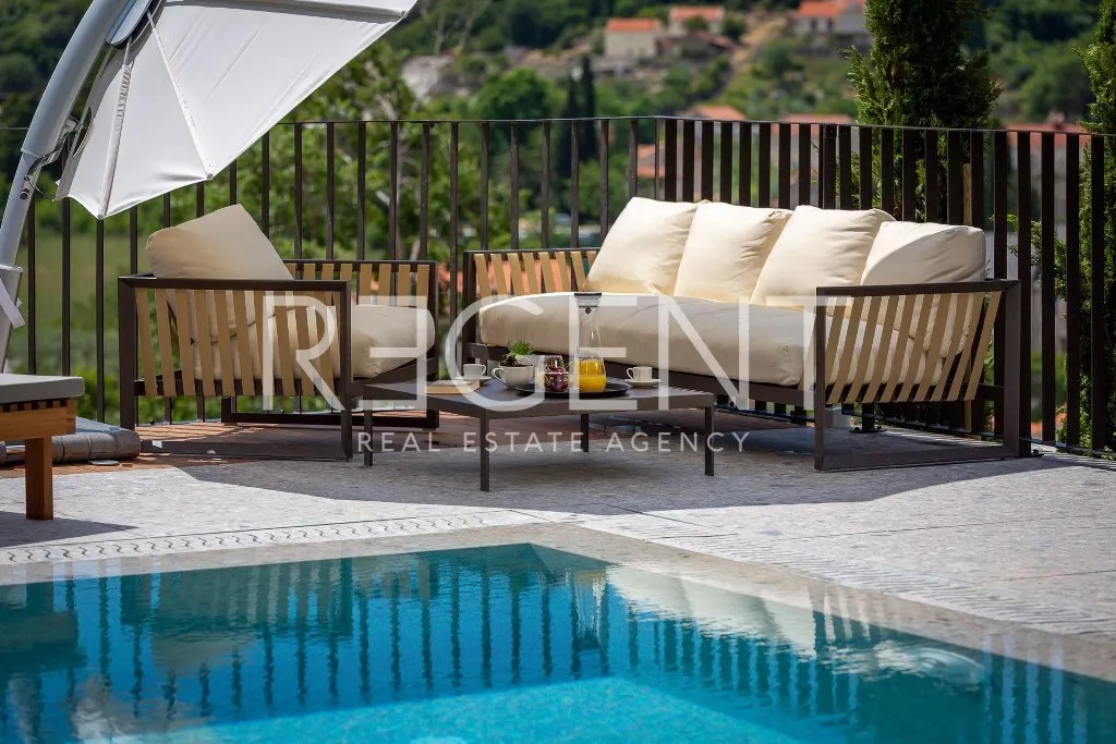 Dubrovník - Elegantná vila moderného dizajnu 394 m2