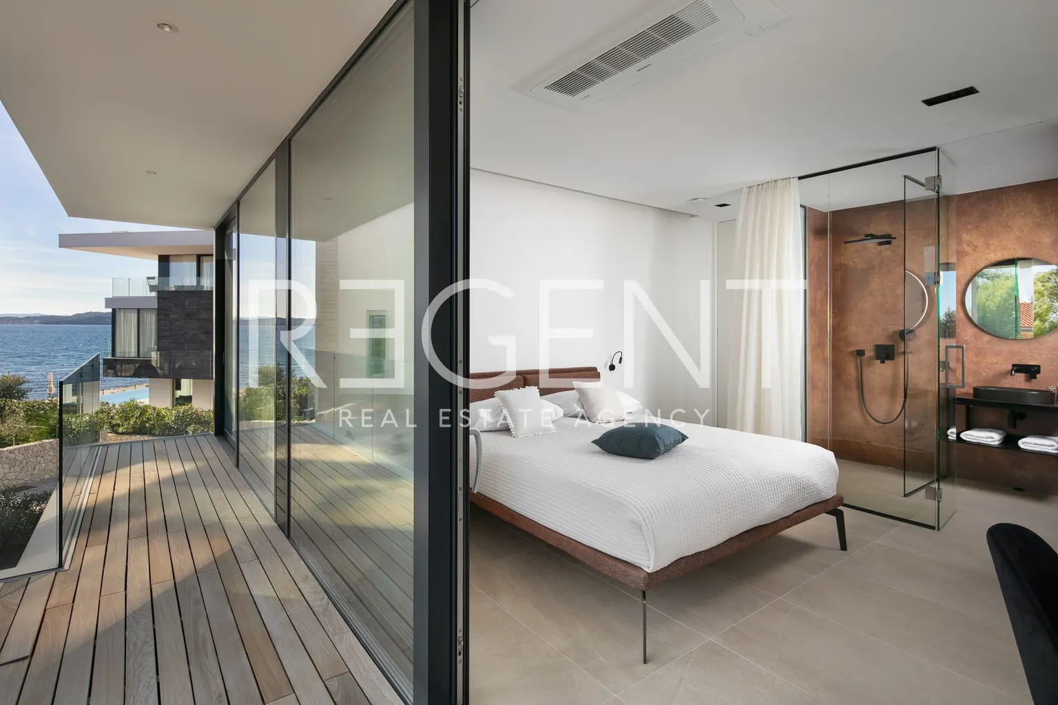 Sukošan – Luxusní moderní vila s bazénem 495 m2