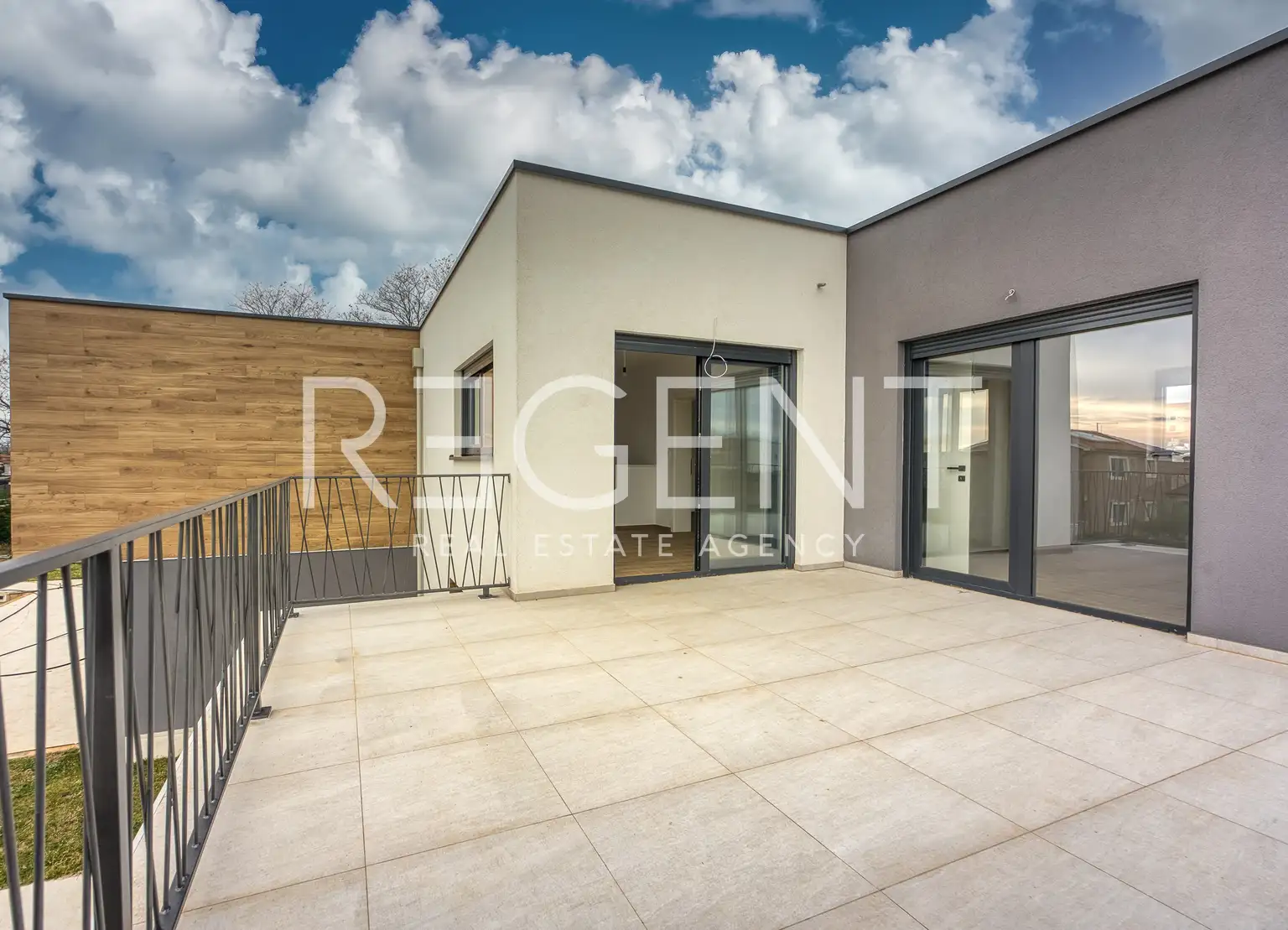 Castellier-Santa Domenica - Casa bifamiliare con piscina e vista mare