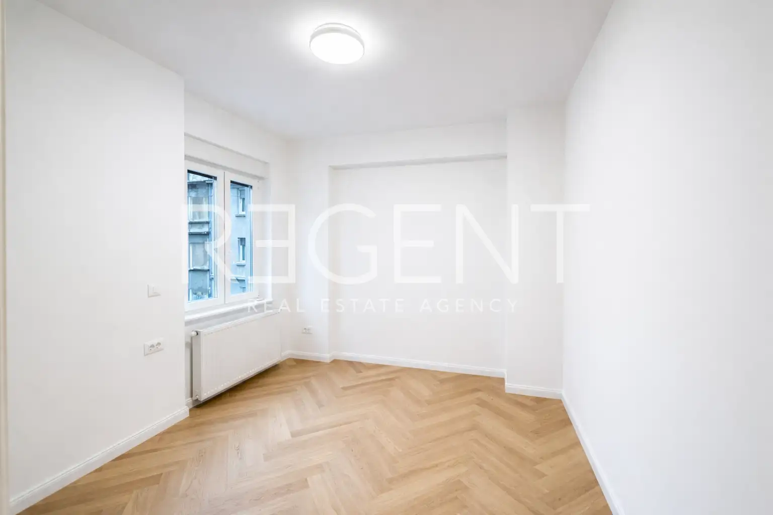 Zagreb, Centar - elegantno renoviran stan u centru grada