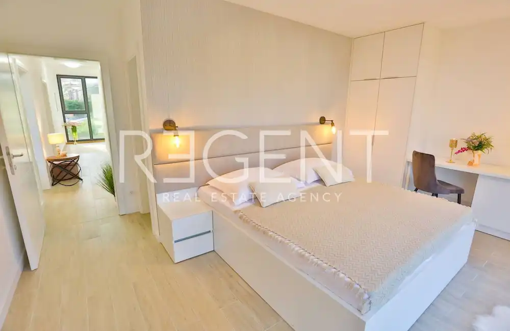 Split, Kučine - Luksuzna vila 700 m2