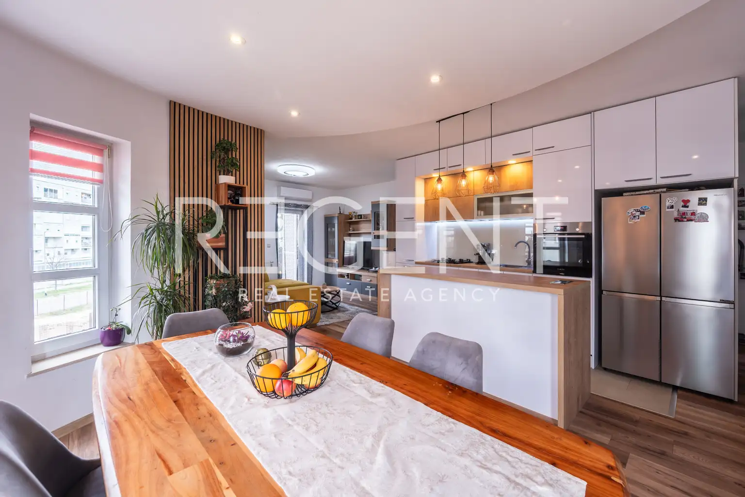 Zagreb, Lanište - Četverosoban stan s terasom i parkingom