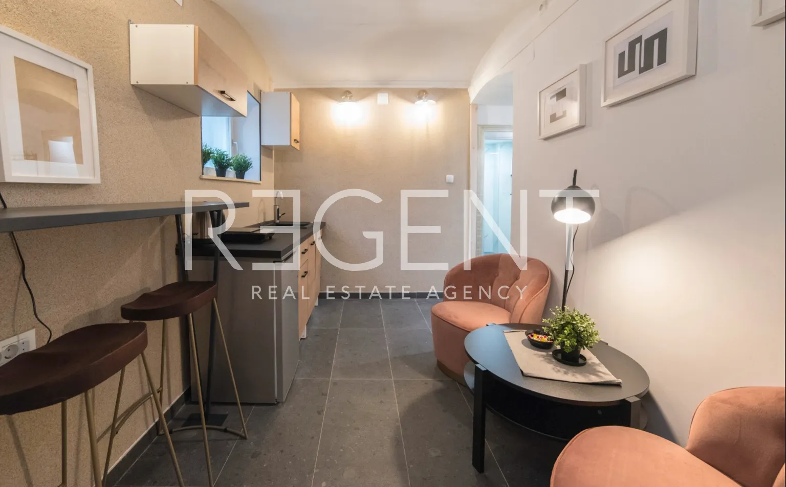 Zagreb, Cvjetni trg - Dvosoban stan 41 m2