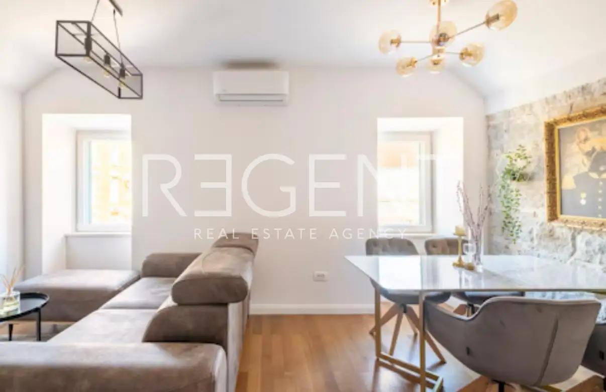 Split, Ville - Appartement en duplex de trois pièces au centre-ville