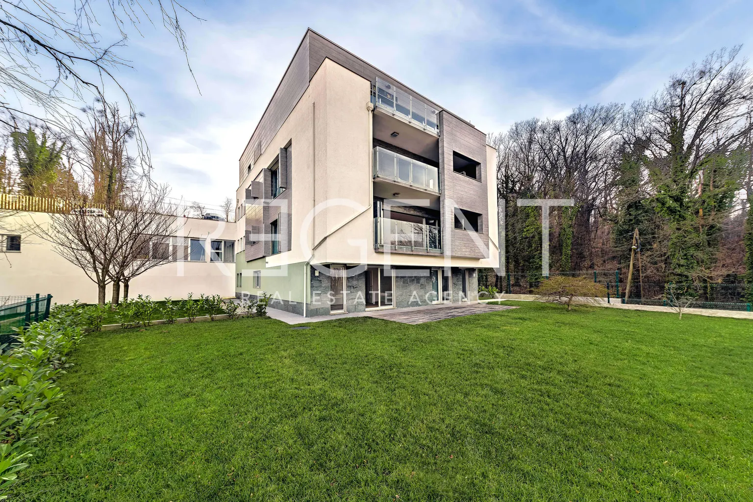 Záhřeb, Gornje Prekrižje - Luxusní čtyřpokojový byt NKP 178 m2