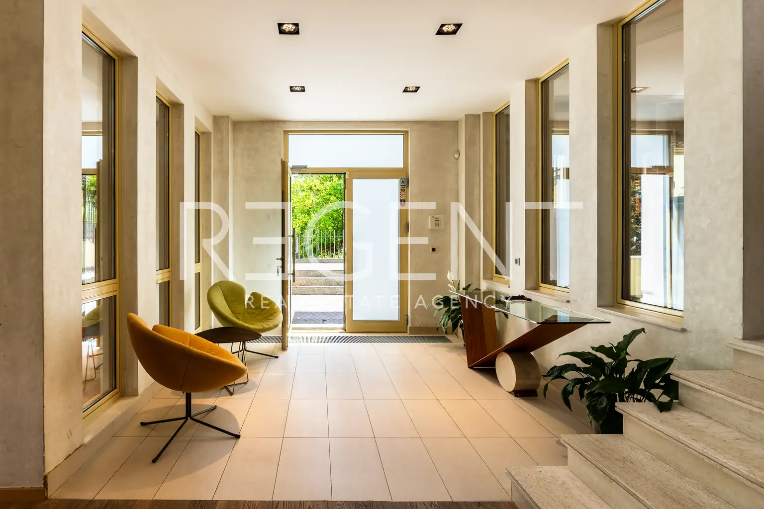 Kuća 376 m², Gornje Prekrižje — parcela 704 m²