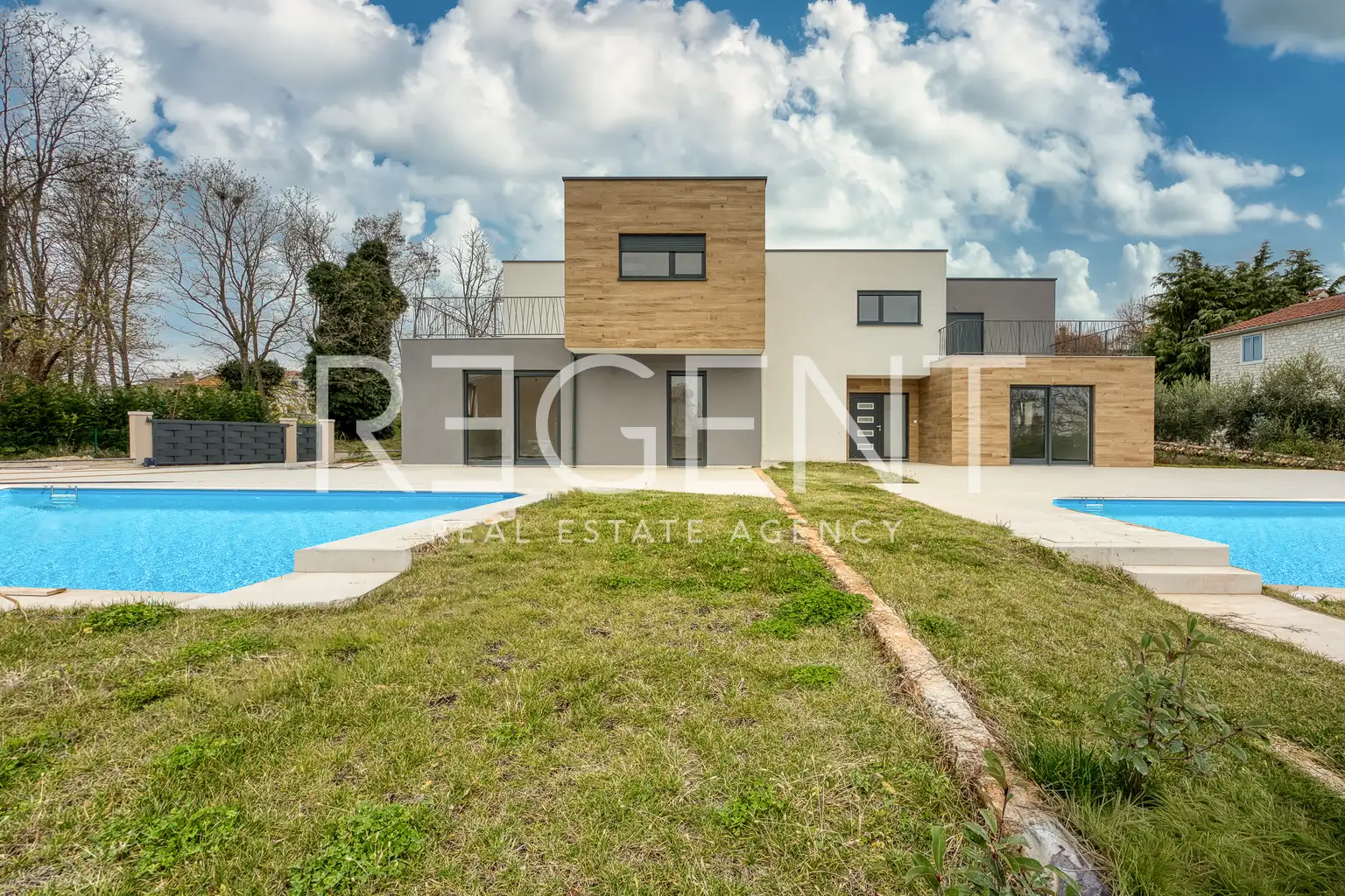 Kaštelir-Labinci - Dvojna kuća s bazenom i pogledom na more