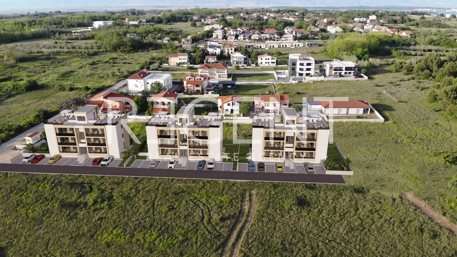 Privlaka – apartment 88 m², yard 90 m², 120 m from the sea