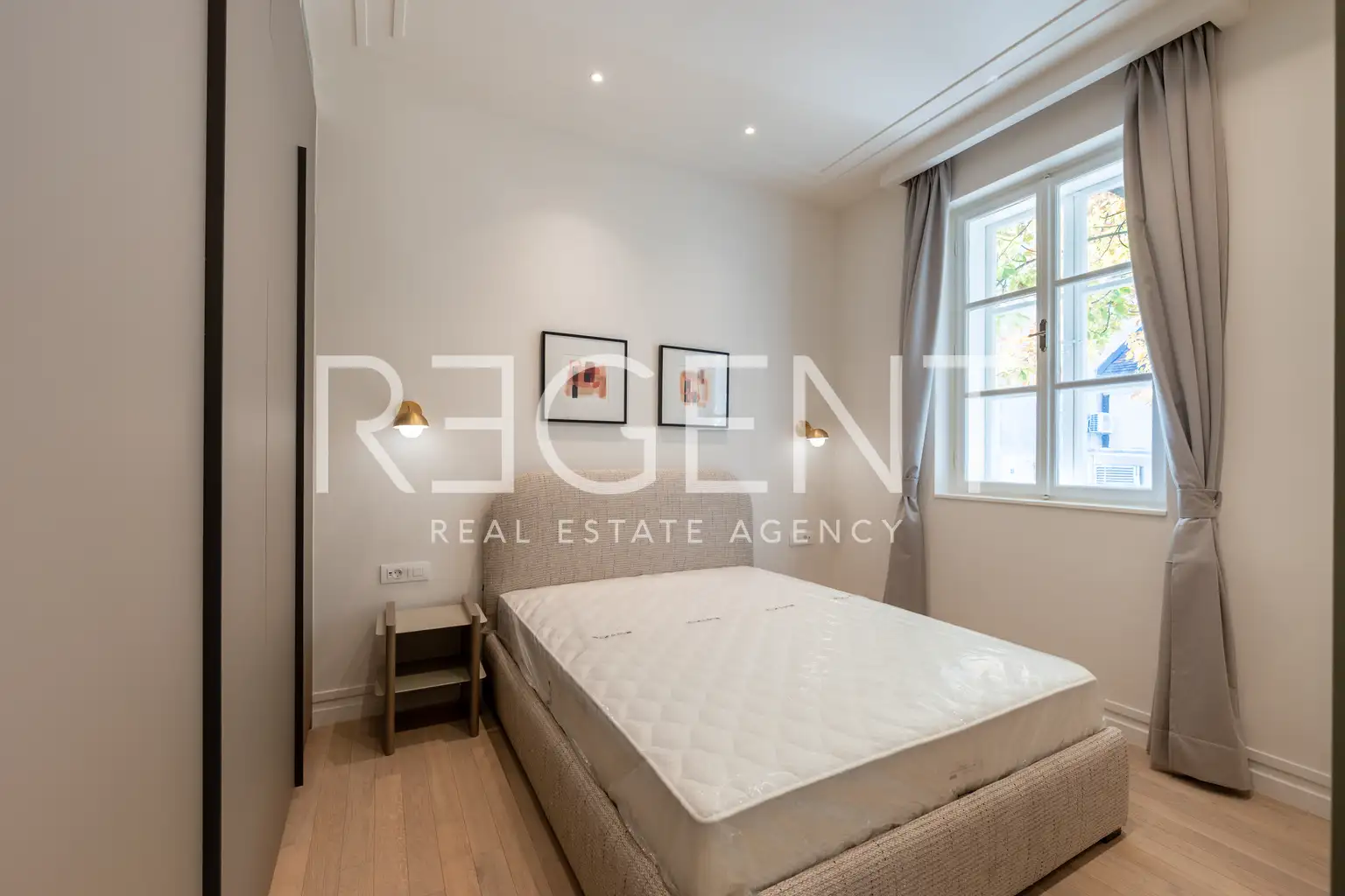 Stan 40 m² za najam — prvi najam, Centar