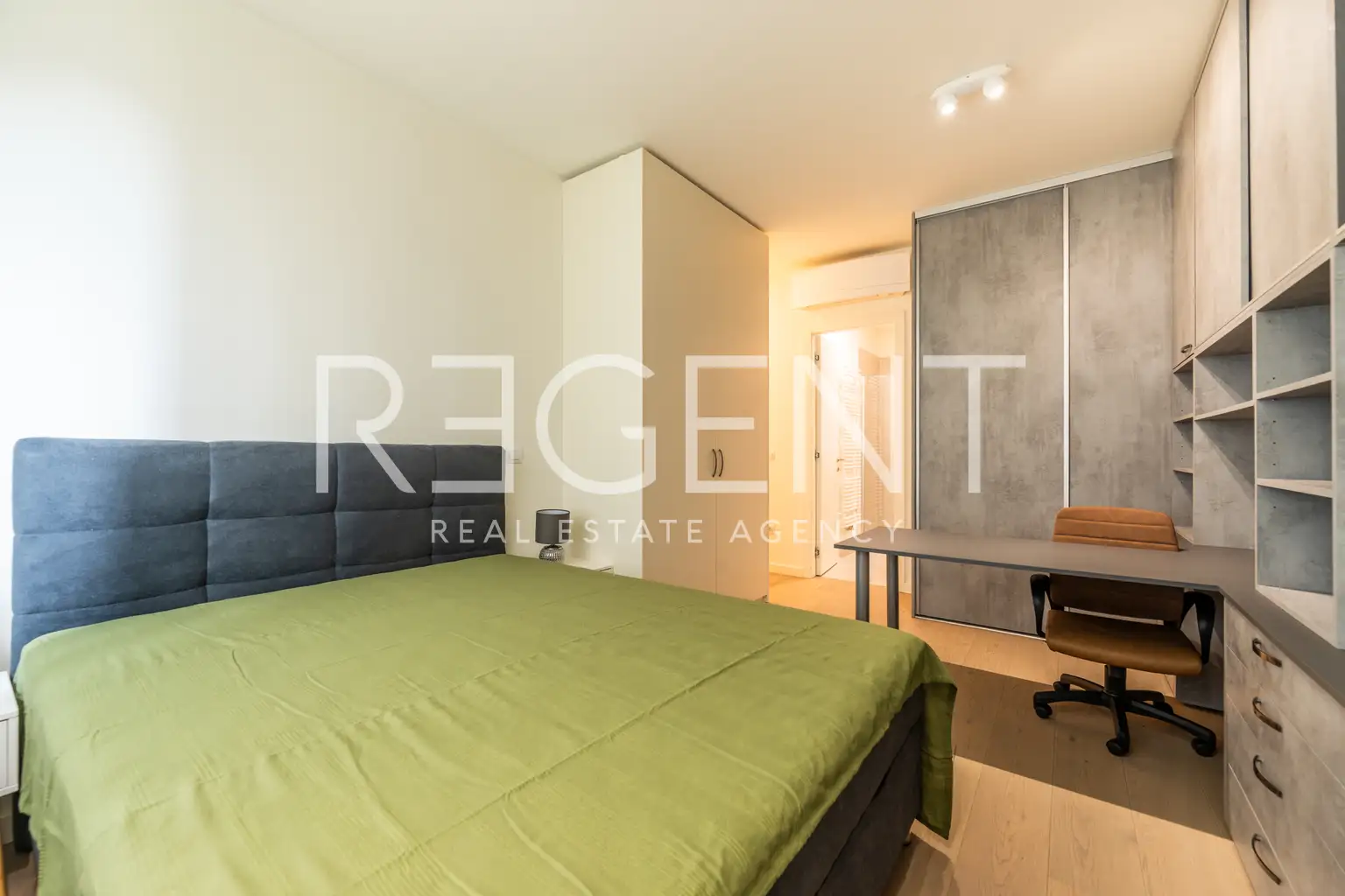 Zagreb, VMDMaksimir – Prostoren trisobno stan s teraso 110m2 najem