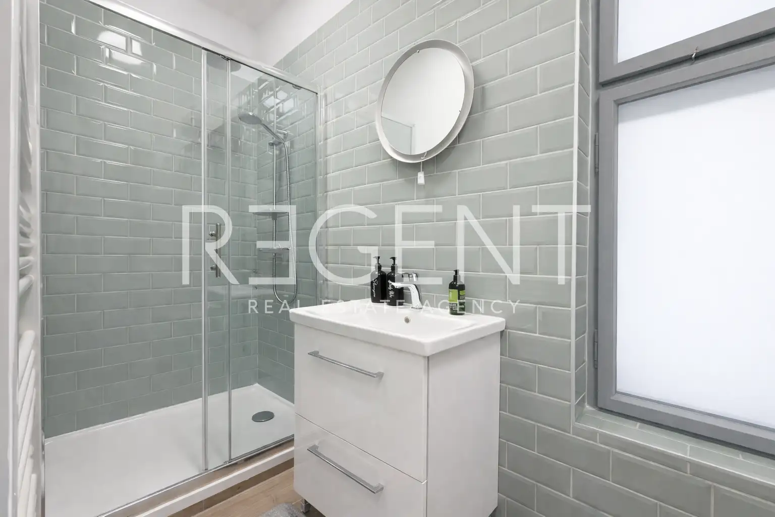 Zagreb, Gundulićeva - grand appartement de trois pièces, adapté