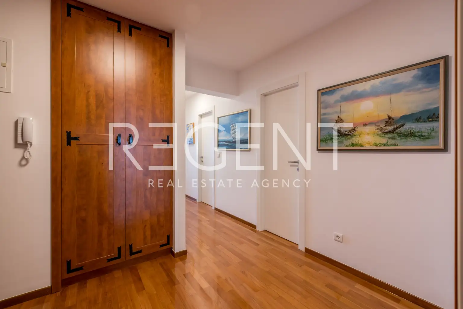 Spalato, Žnjan - Appartamento trilocale con loggia e vista mare