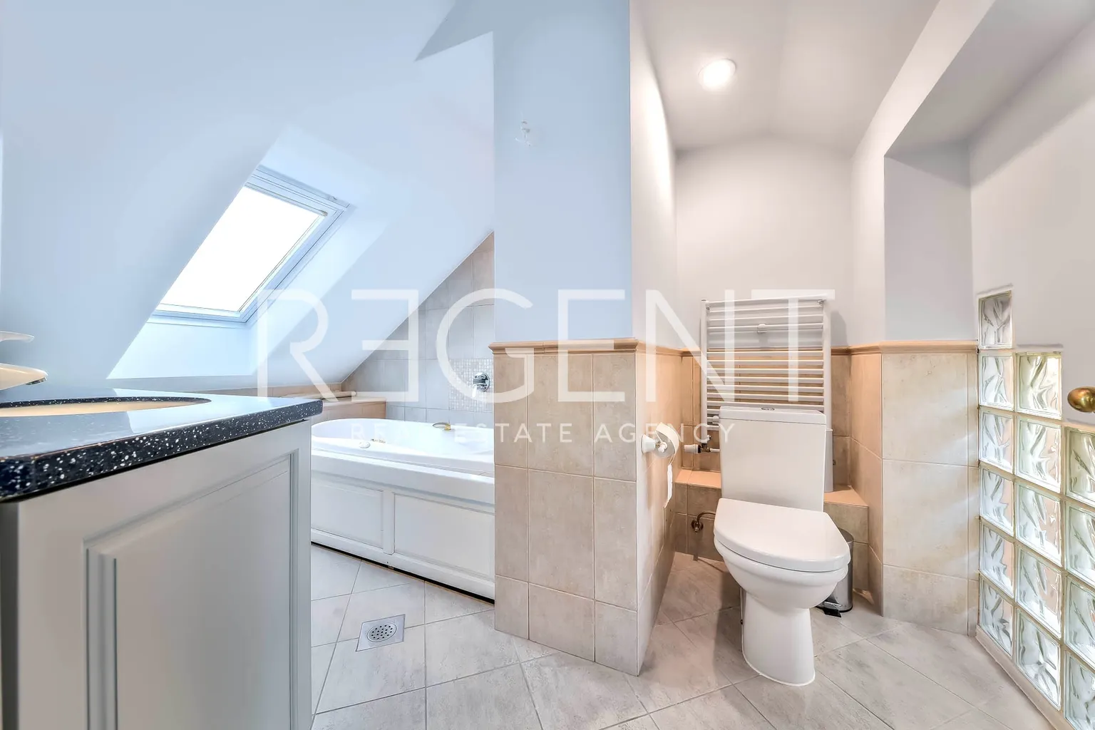 Záhřeb, Jurjevská - Moderní třípokojový byt 120 m2, pronájem
