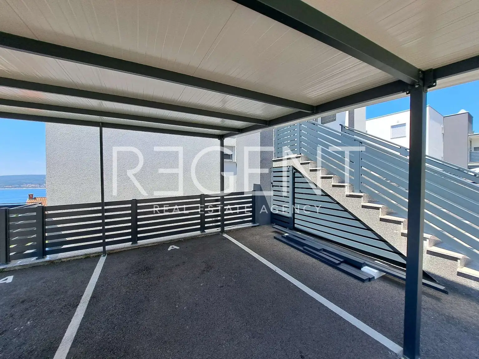 Crikvenica - Three-room apartment with a panoramic sea view
