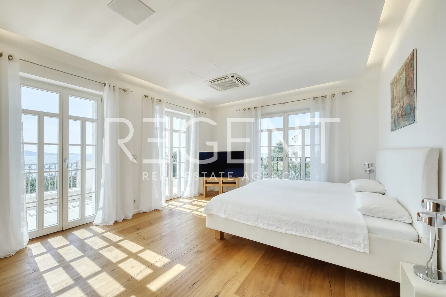 Zadar - Luksuzna vila prvi red uz more 210 m2