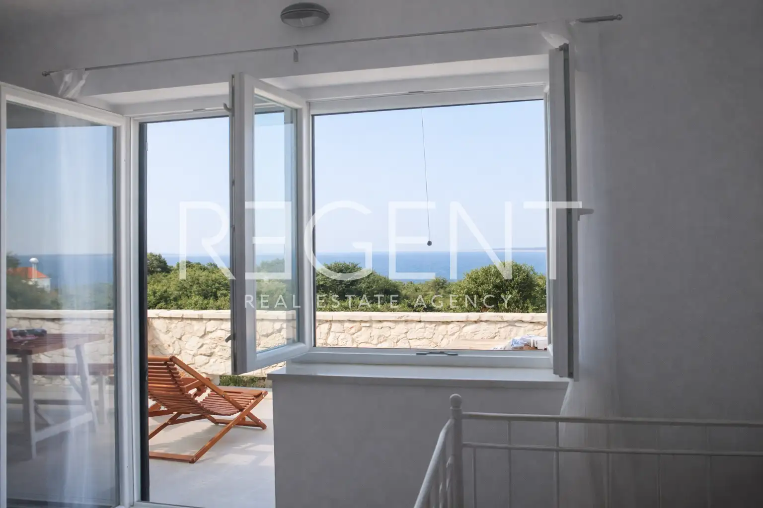 Zadar, Premuda - Kamienny dom z basenem