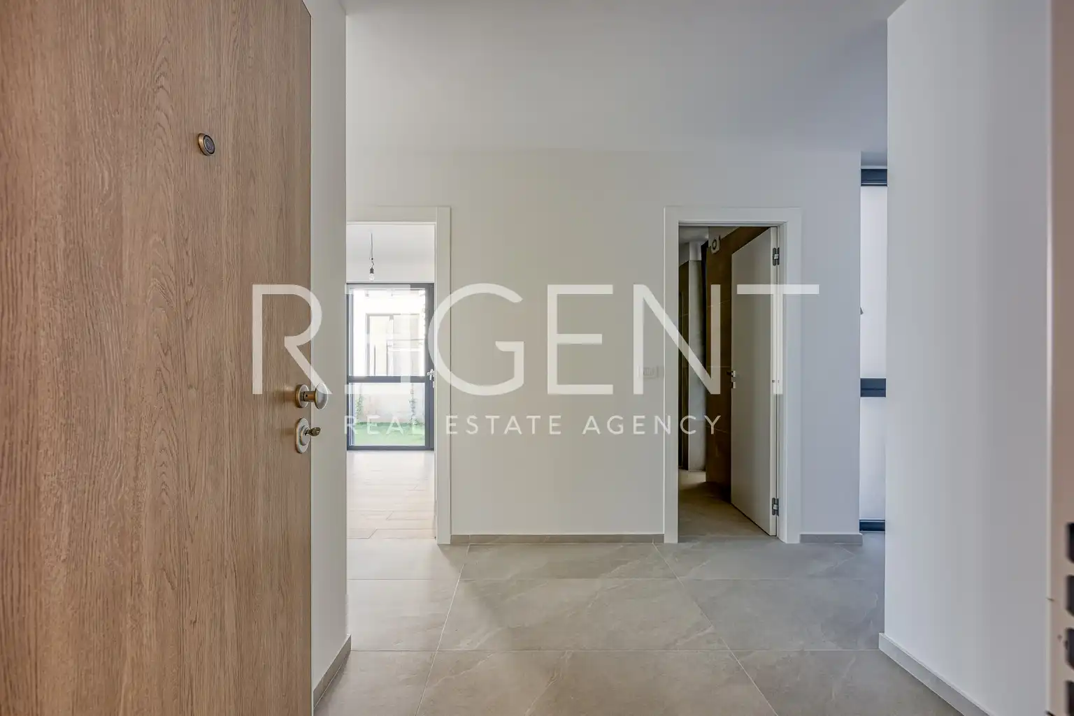 Istrie, Novigrad - Třípokojový apartmán v luxusním rezidenčním komplexu 128 m2