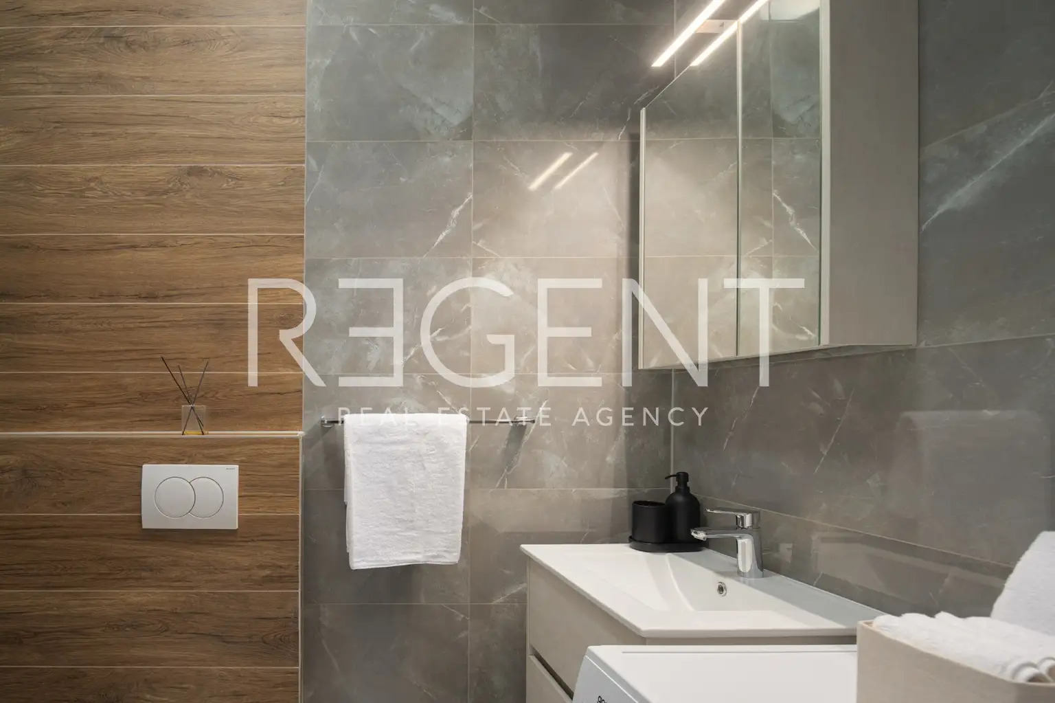 Zagreb, Trnje - élégant appartement avec deux chambres et balcon