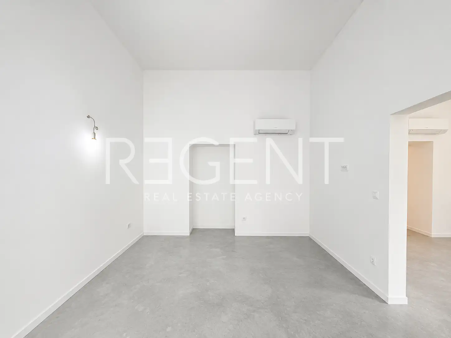 Zagreb, Center - Stanovanje 111 m2, prvo nadstropje, 4-sobno, roh-bau