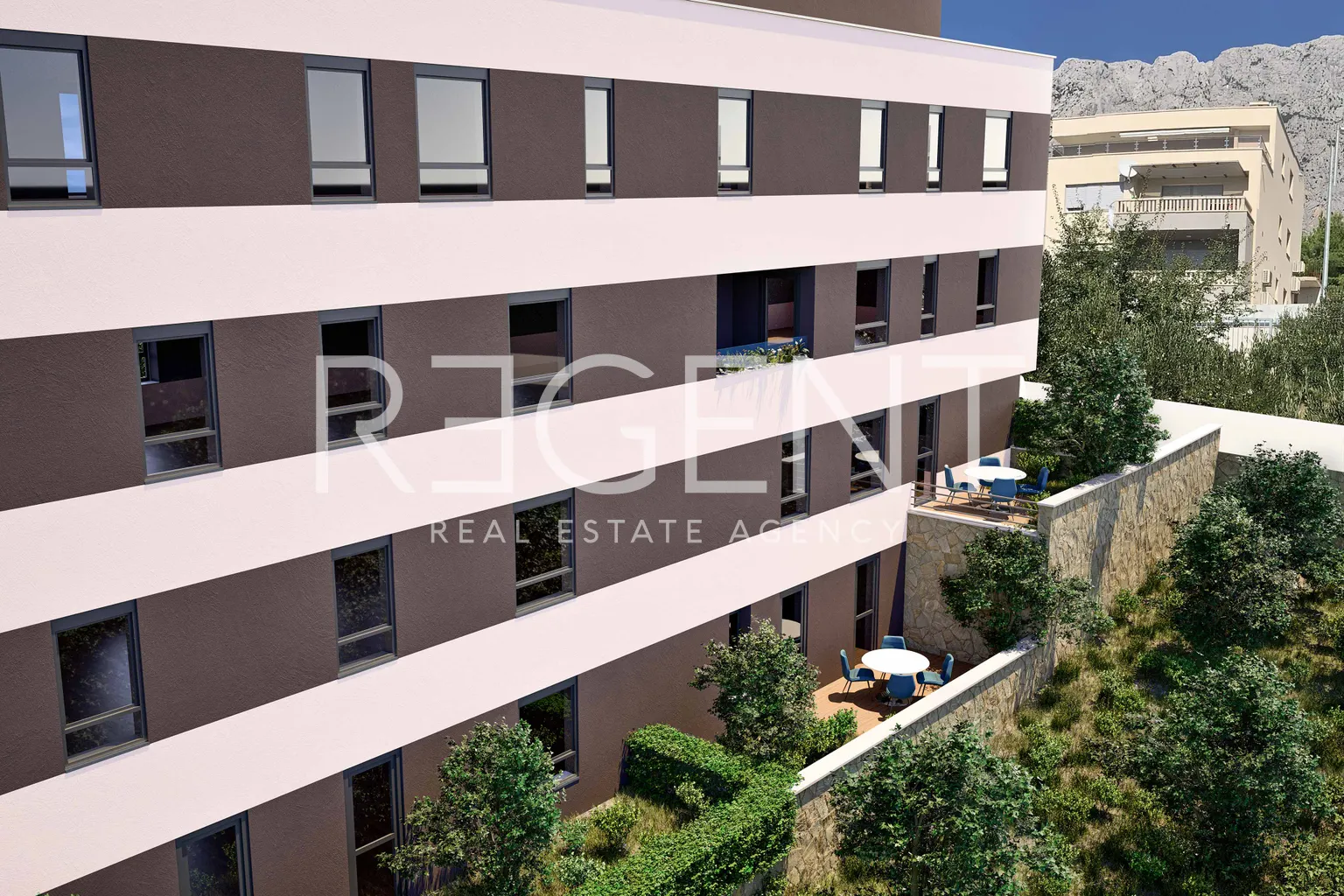 Makarska - Dvosoban stan s loggiom 64 m2 NOVOGRADNJA