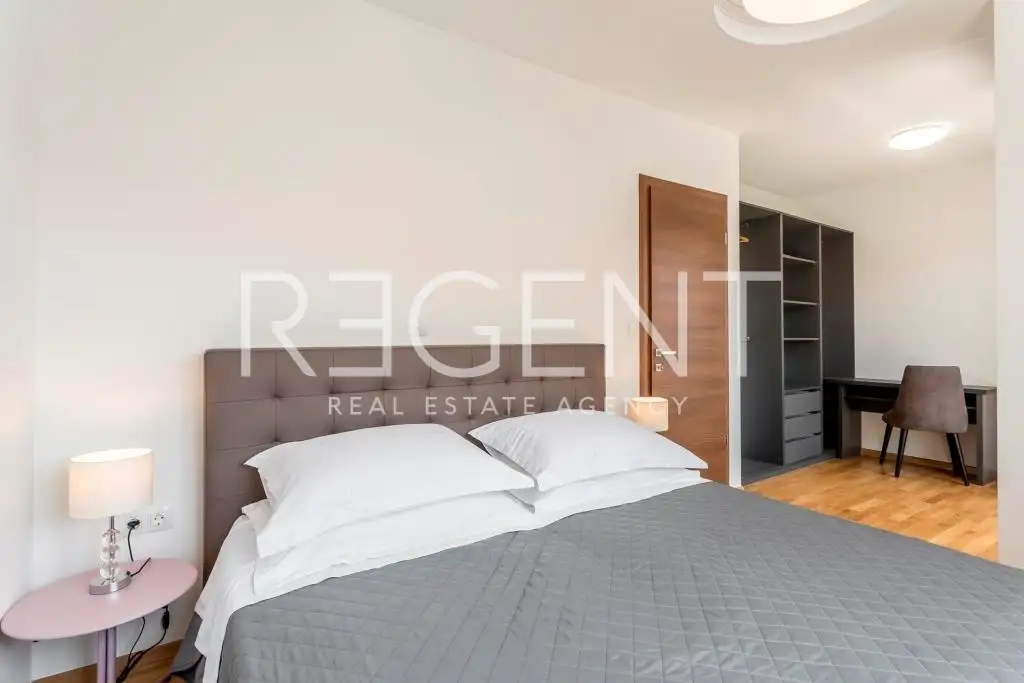 Podstrana - Three-room apartment with a terrace