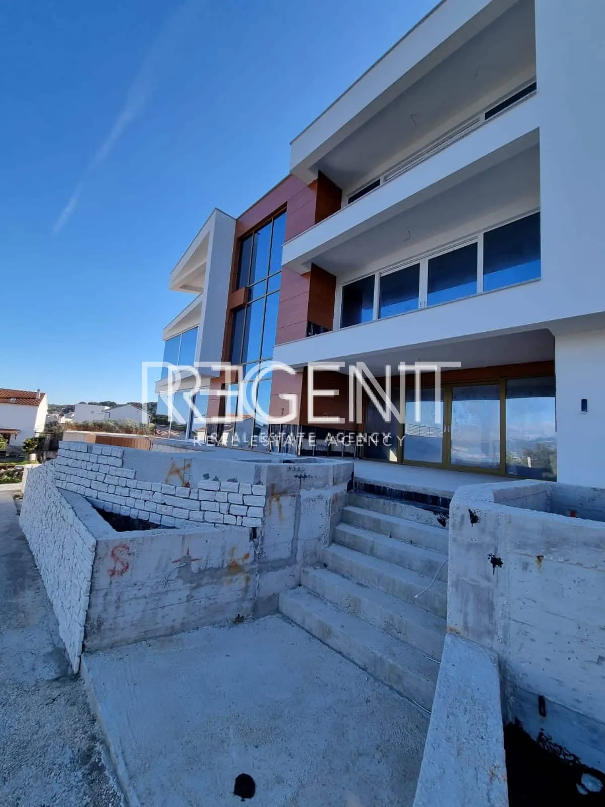 Trogir, Čiovo - Luksuzna novoizgrađena vila 100 m od mora, 579m2