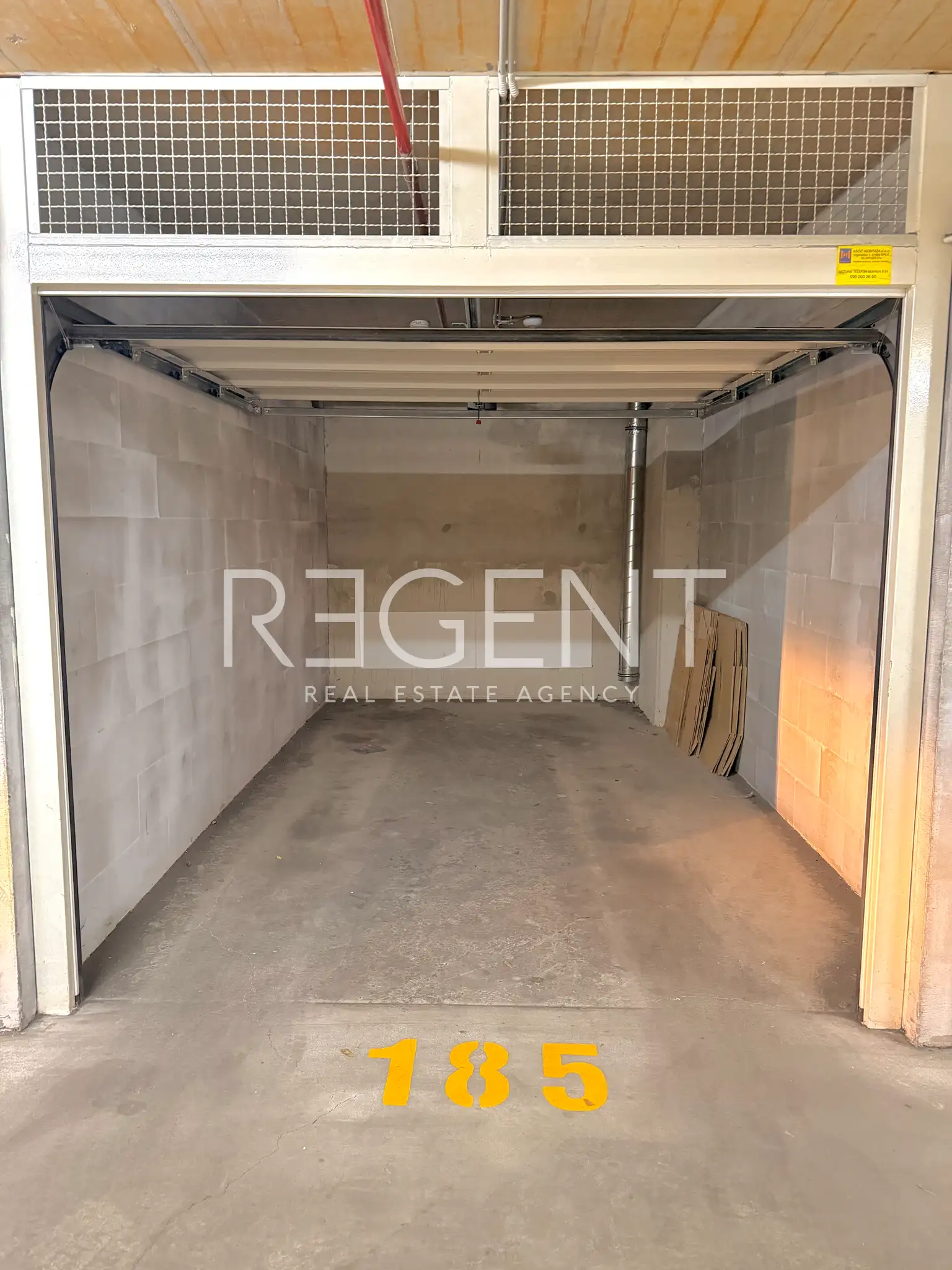 Split, Spinut - mieszkanie jednopokojowe z garażem i loggią blisko centrum