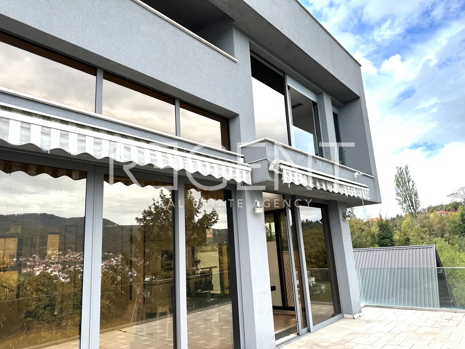 Záhřeb, Tuškanac - Luxusní vila v prestižní lokalitě 500 m2