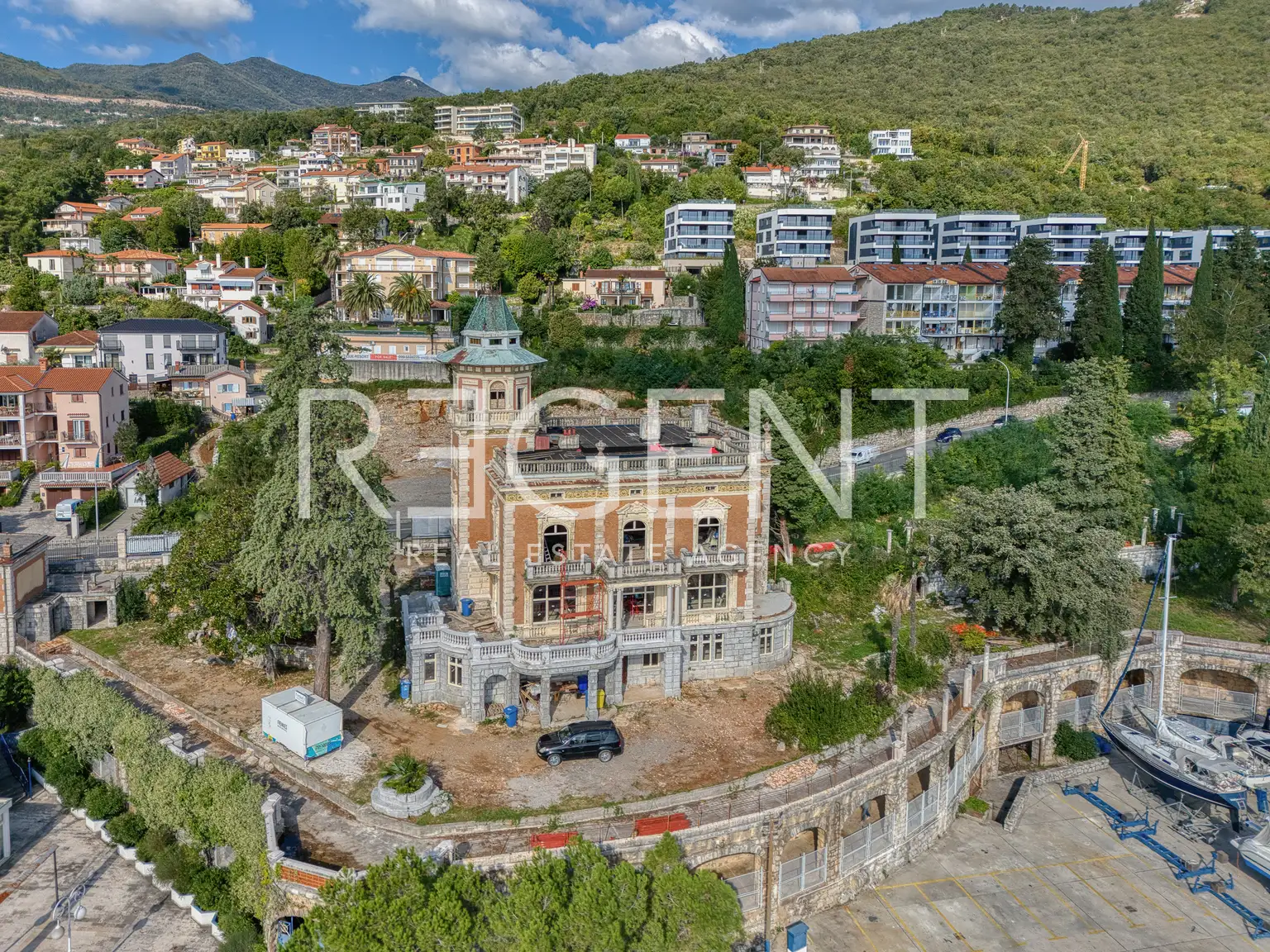 Ičići, Opatijska rivijera – povijesna vila s pogledom na more