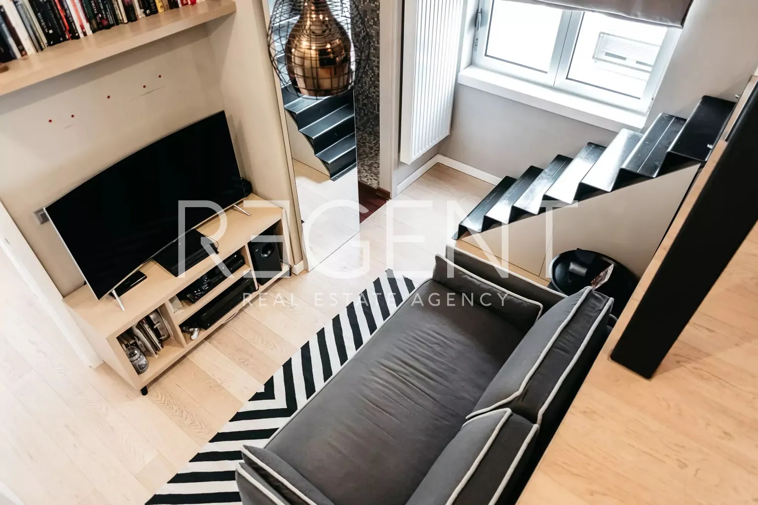 Záhreb, Maksimir – Štvorizbový zariadený penthouse s nádherným výhľadom na prírodu