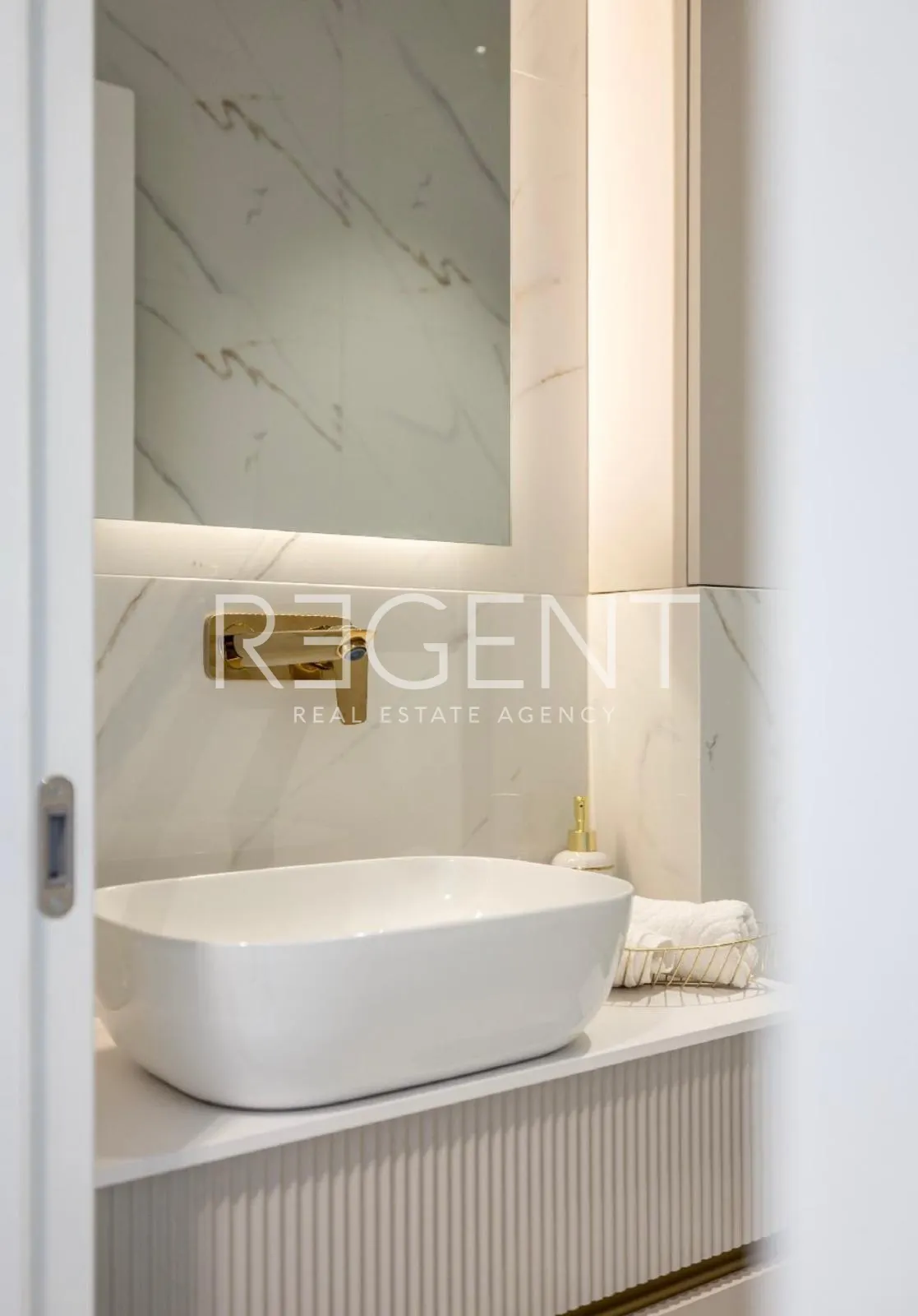 Split, Bačvice - Luxusní dvoupokojový byt 64 m2