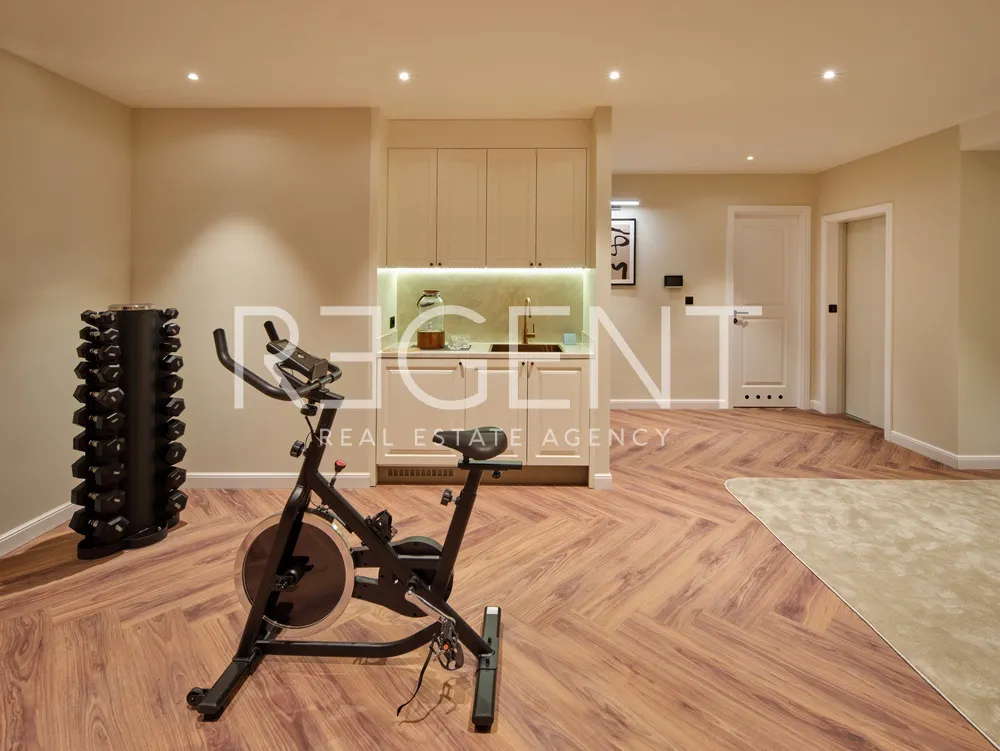 Trogir - Moderna vila s pogledom na morje 341 m2