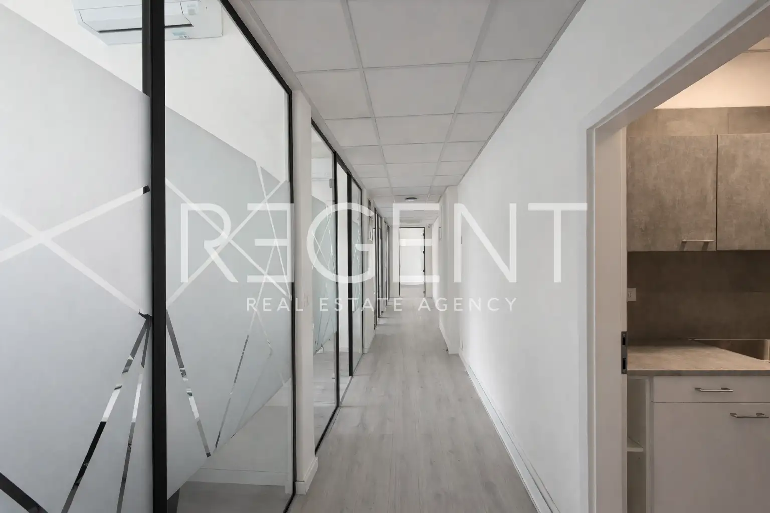 Split, Blatine - Prostorný obchodní prostor