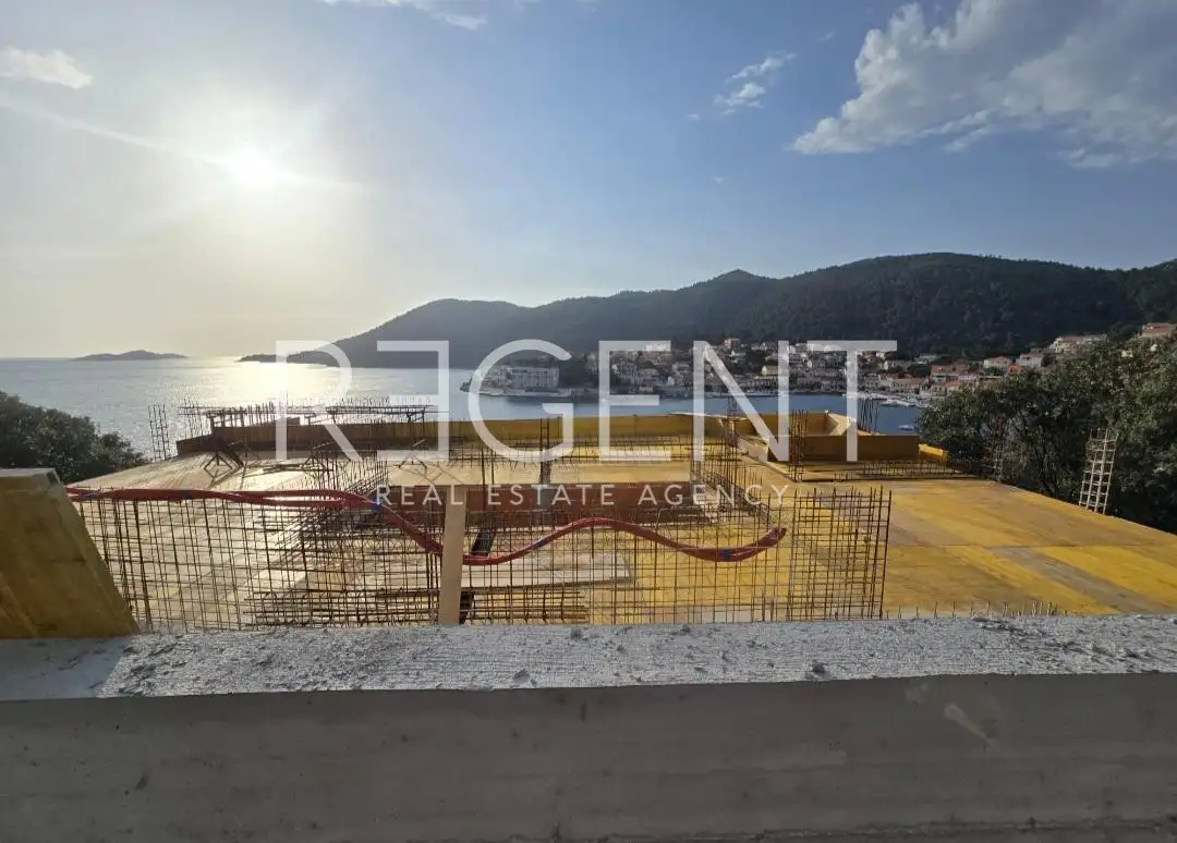 Uvala Brna, Korčula - Dvosoban stan u mirnoj uvali