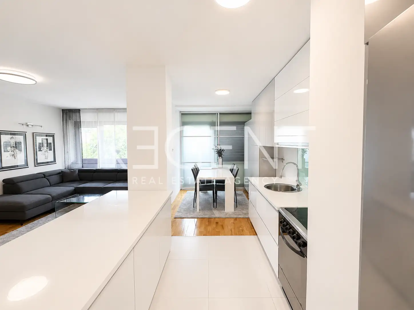 Zagreb, Jarun - zu vermieten, 2-Zimmer-Wohnung 63 m², 1. Stock, ruhige Lage